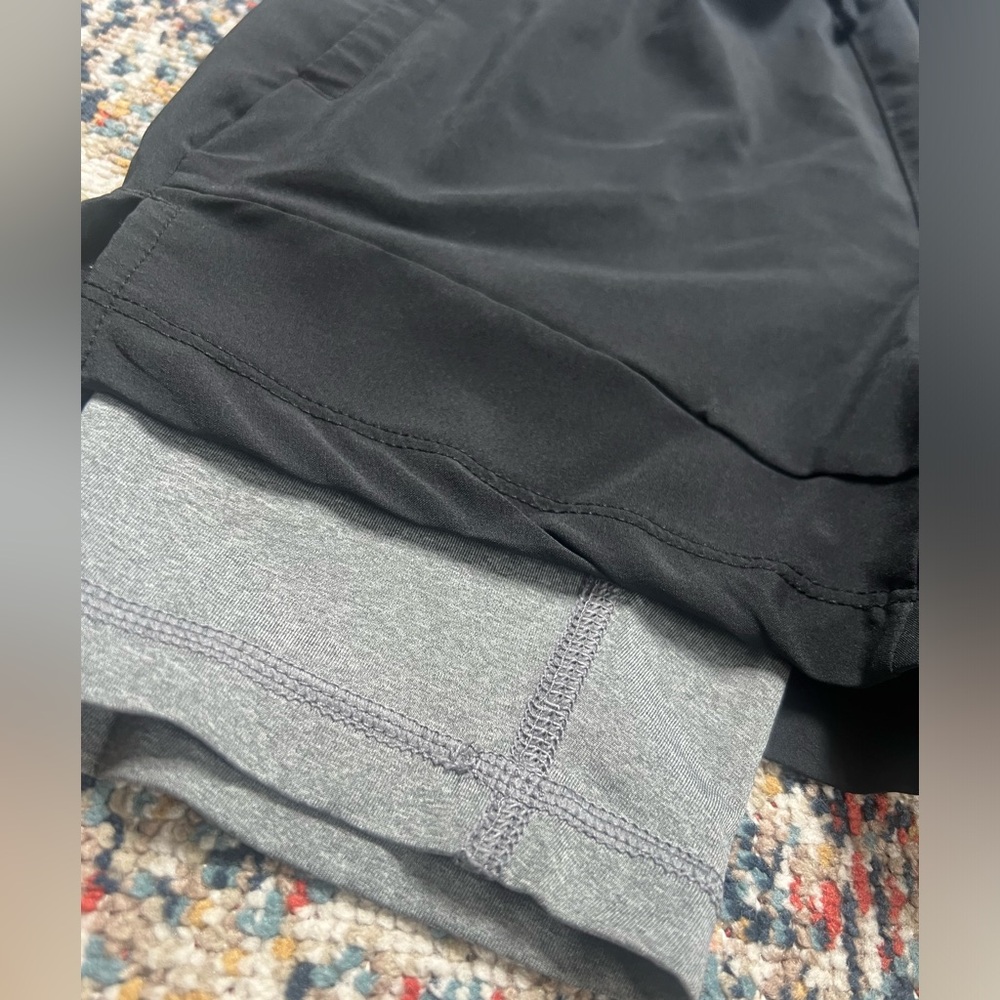 Nike Dri-fit girls shorts - Picture 2 of 9